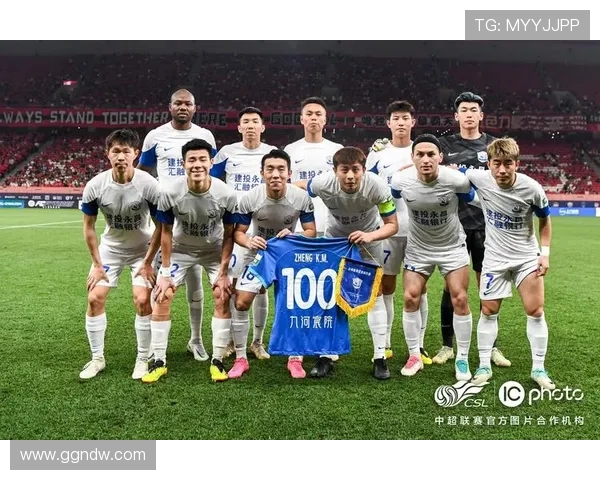 中超联赛足球几人:了解中超联赛的比赛规则,包括每支球队的场上人数等。 中超联赛足球几人:了解中超联赛的比赛规则,包括每支球队的场上人数等。