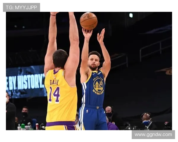 特纳被弃用希姆斯崭露头角四投全中助球队逆转表现出色